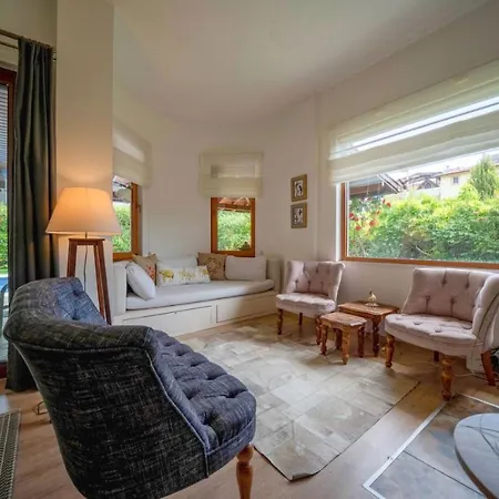 Green Centrally Located With Pool In Gocek Fethiye ホテル 4*