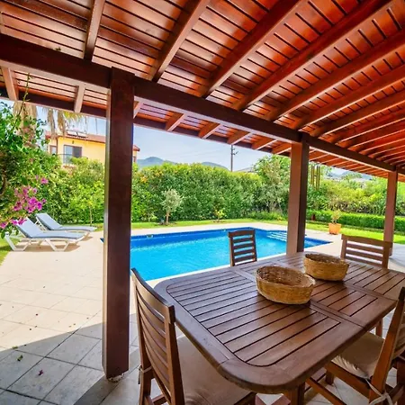 ホテル Green Centrally Located With Pool In Gocek Fethiye 4*